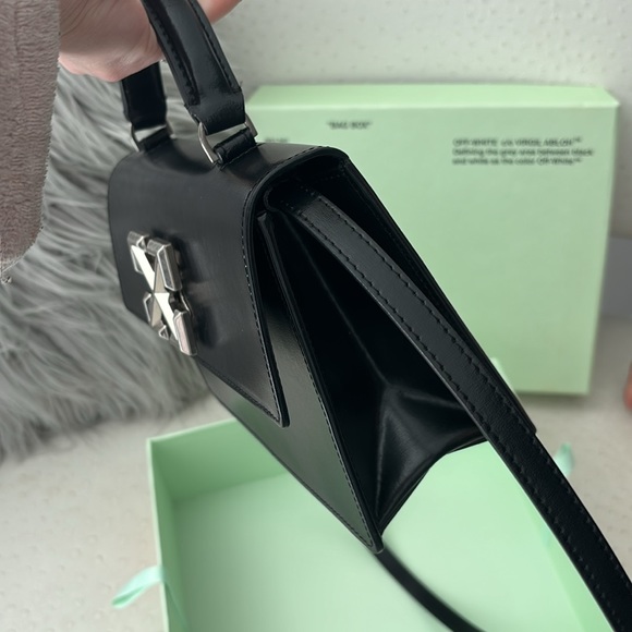 Authentic Off White Jitney Black Crossbody - Picture 9 of 12